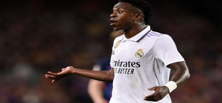 LaLiga presentó la octava denuncia por insultos racistas contra Vinicius