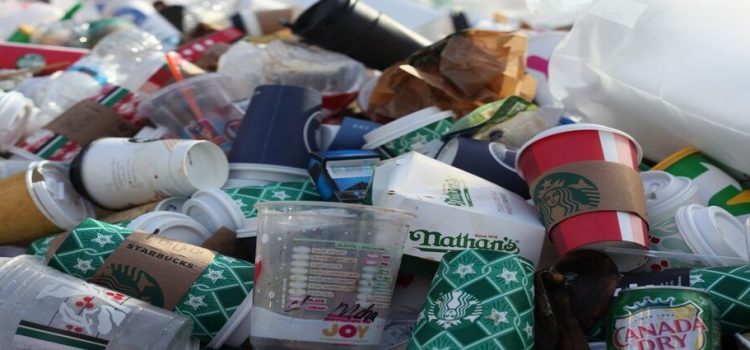 Quedan toneladas de basura en las calles de Cuernavaca