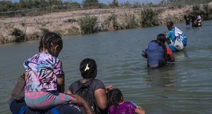 Negocia EU con México programa para apoyar a refugiados Negocia EU con México programa para apoyar a refugiados
