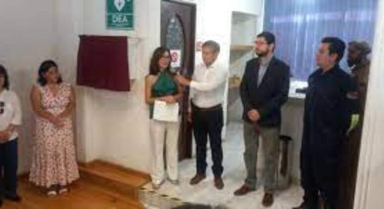 Alcalde capitalino entrega desfibrilador al DIF Cuernavaca