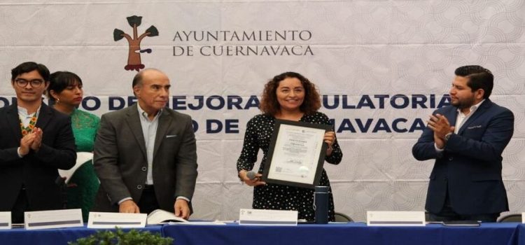 Otorgan el certificado nacional “Simplifica” a Cuernavaca, por reducir tiempos y papeleo en trámites