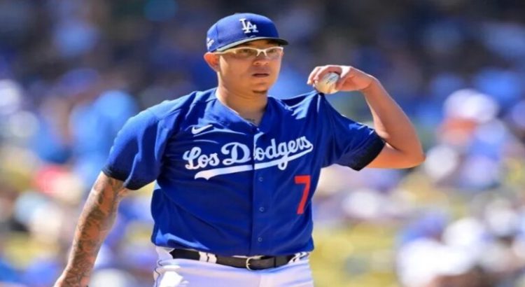 Arrestan al pitcher Julio Urías por delitos de violencia doméstica graves