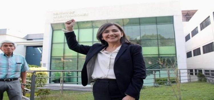 La UAEM tiene a su primera rectora, Viridiana Aydeé de León Hernández