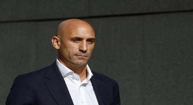 La FIFA confirma la inhabilitación de Luis Rubiales