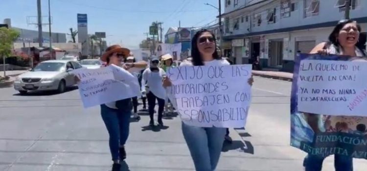 Habitantes marchan por joven desaparecida en Cuernavaca