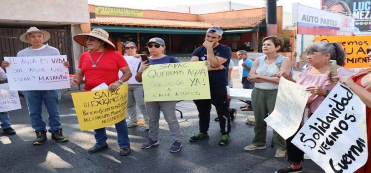 Colonos realizan bloqueos por falta de agua en Cuernavaca