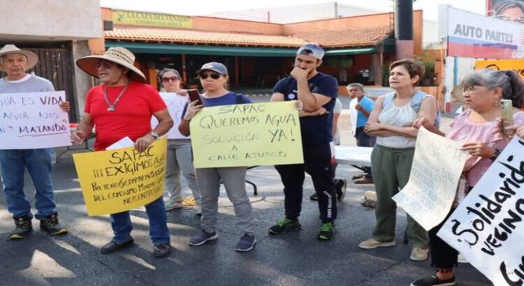 Colonos realizan bloqueos por falta de agua en Cuernavaca