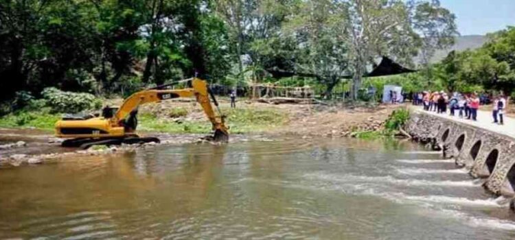 Ceagua comienza labores de Limpieza y desazolve en ríos y barrancas de Cuernavaca