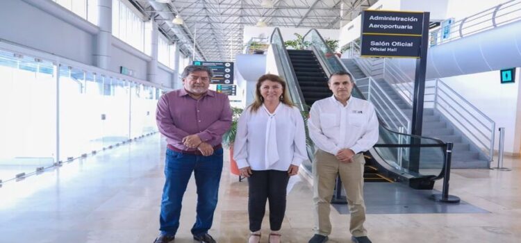 Gobernadora electa sostiene primera mesa de trabajo para reactivar Aeropuerto de Cuernavaca