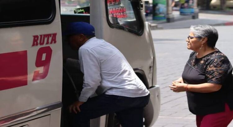 Policía Estatal de Cuernavaca refuerza seguridad subiendo a rutas de transporte publico