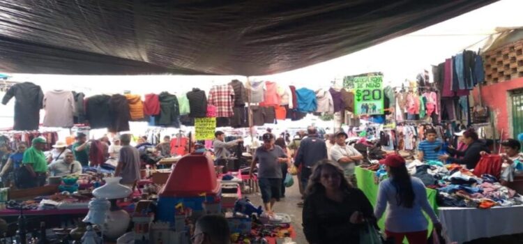 Tianguis de Ciudad Chapultepec apoya a la economía de Cuernavaca