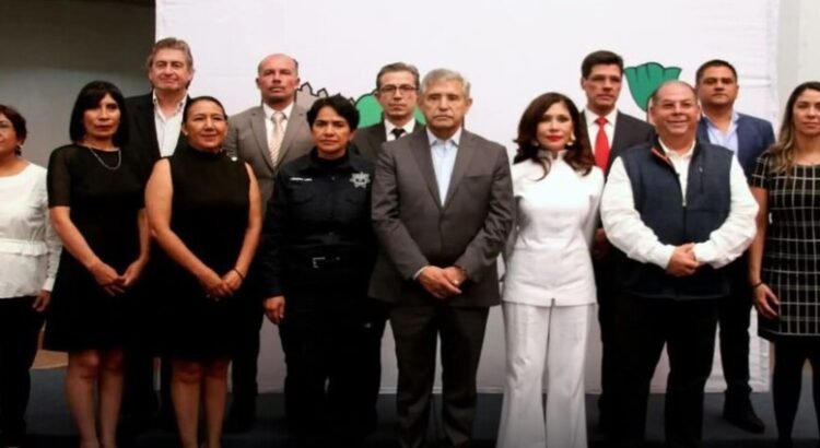 Gobierno de Cuernavaca presenta a su gabinete para periodo 2025-2027