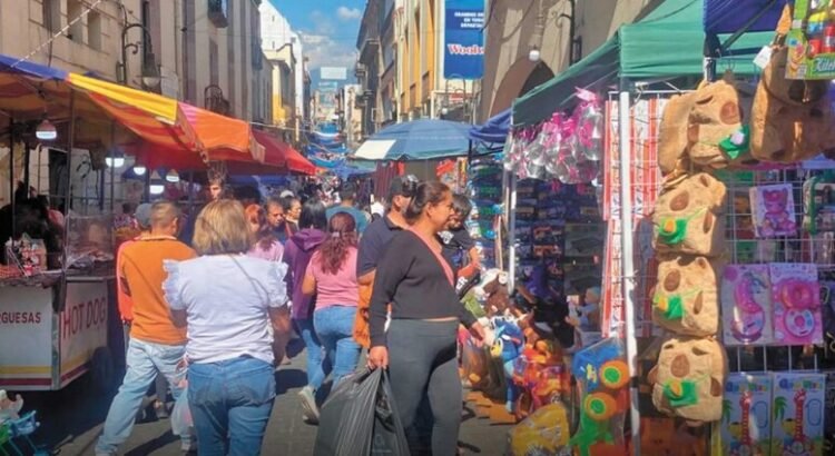 Descartan sanciones a comerciantes semifijos