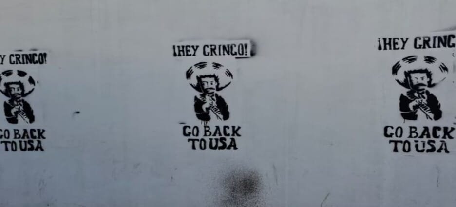 Pintan polémico mensaje en barda en Cuernavaca; pide que gringos se regresen a USA