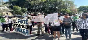 Antorchistas exigen instalaciones dignas para escuelas