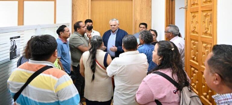 Gobernadora Margarita González Saravia acuerda reunión con locatarios del mercado “Adolfo López Mateos” de Cuernavaca