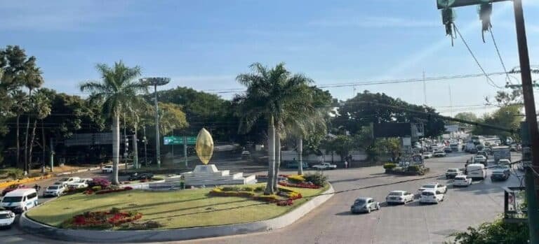 Conductores de taxi por aplicación exigen aparición con vida de un compañero