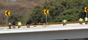 Accidente automovilístico sobre puente de la México-Cuernavaca deja saldo de 4 personas fallecidas