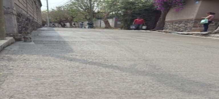 Ayuntamiento de Cuernavaca entrega materiales para Obra Publica