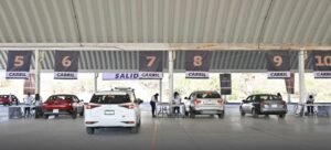 Avanza la entrega de placas en el Recinto Ferial de Cuernavaca