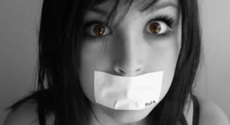 Fingió ser muda durante 16 años para cobrar una pensión