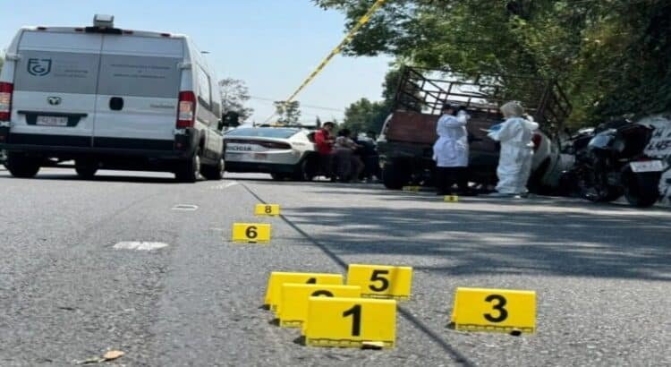 Balean a un hombre y su acompañante en carretera México-Cuernavaca