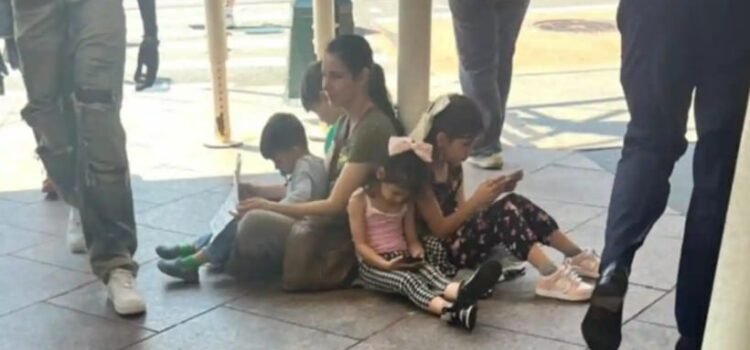 Efecto Trump: familia en Los Ángeles pide limosna tras deportación del padre Efecto Trump: familia en Los Ángeles pide limosna tras deportación del padre