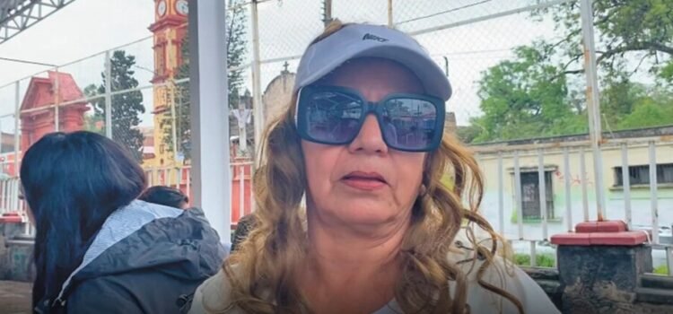Padres de familia exigen la destitución de directora en primaria de Cuernavaca