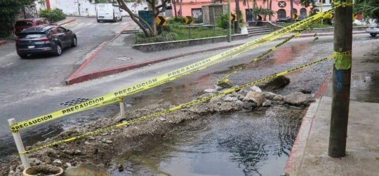 SAPAC no cuenta con personal para atender fugas y socavones en Cuernavaca SAPAC no cuenta con personal para atender fugas y socavones en Cuernavaca