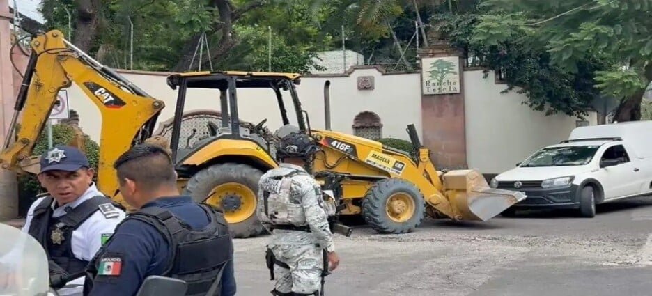 Recuperan retroexcavadora robada en Cuernavaca