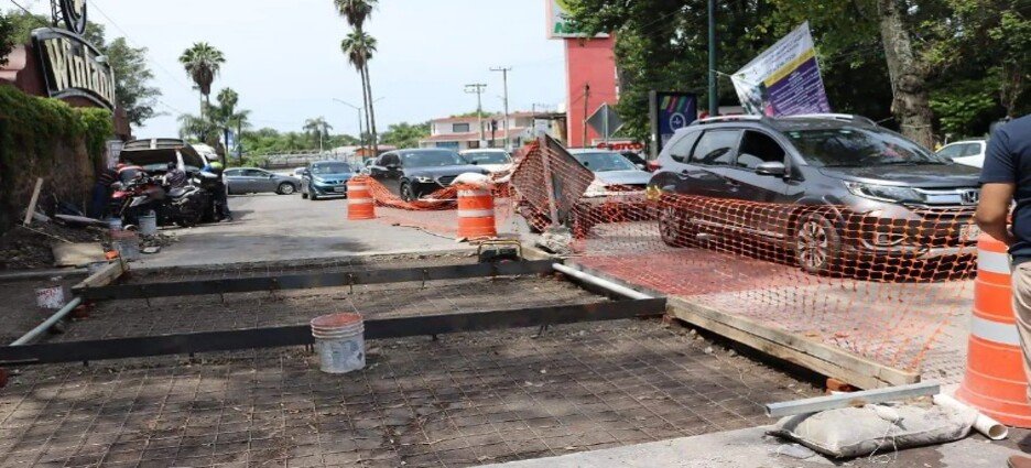 Obras afectan a usuarios del transporte público en Cuernavaca