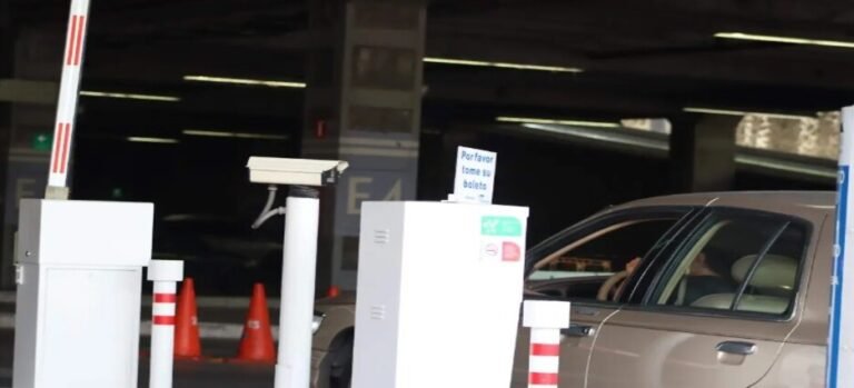 Plazas comerciales de Cuernavaca se amparan para cobrar estacionamiento