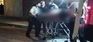 Familiares golpean a embarazada en el centro de Cuernavaca