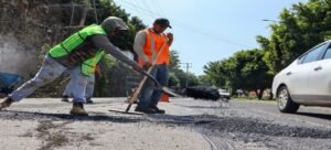 Secretaría de Infraestructura repara tramo de carretera federal Cuernavaca-Cuautla con bacheo profundo