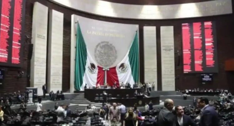 Inician diputados periodo ordinario con mesa directiva provisional Inician diputados periodo ordinario con mesa directiva provisional