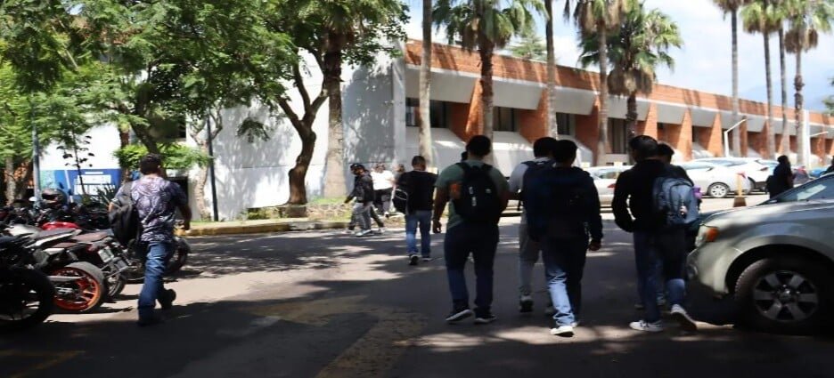 Intensificarán operativos en bares de avenida Universidad