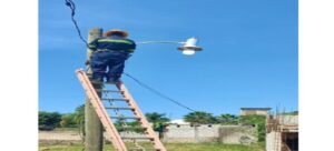 Iluminan colonia lomas verdes de Cuernavaca para mayor seguridad y funcionalidad