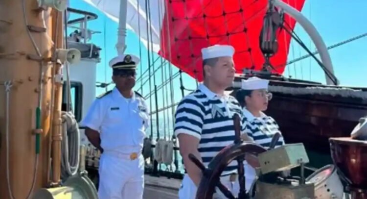 Regresa a Nueva York el Buque Escuela “Cuauhtémoc” Regresa a Nueva York el Buque Escuela “Cuauhtémoc”