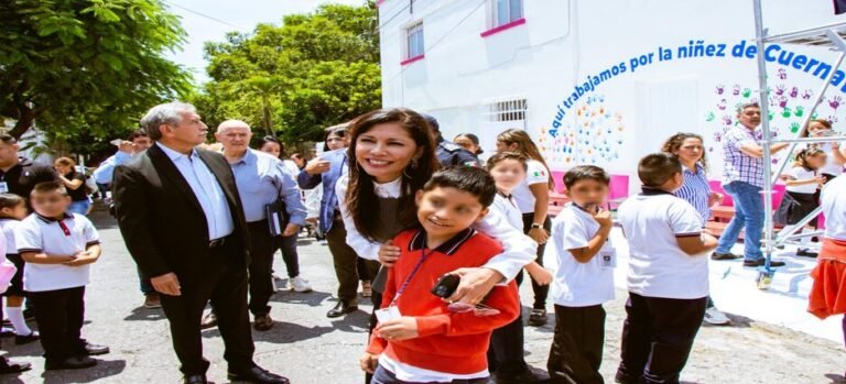 Infancia de Cuernavaca inaugura mural en sede Papagayo