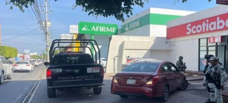 Despojan a mujer de 45,000 pesos afuera de sucursal bancaria en Cuernavaca