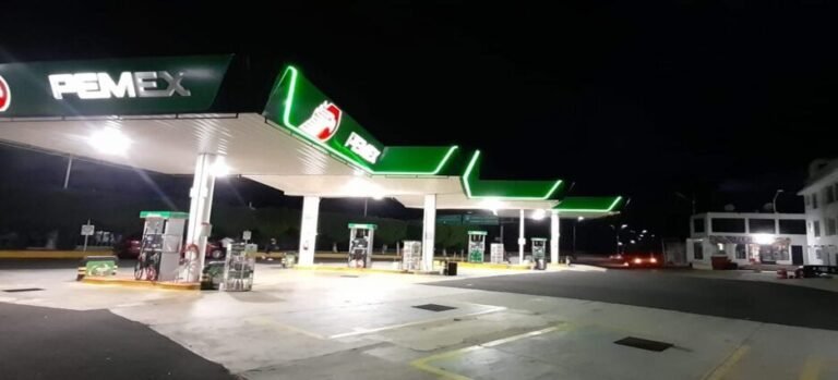 Asaltan gasolinera y restaurante en Cuernavaca
