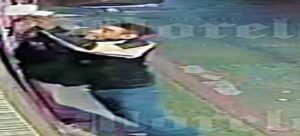 Captan a sujeto robando cámara de seguridad en Centro de Cuernavaca