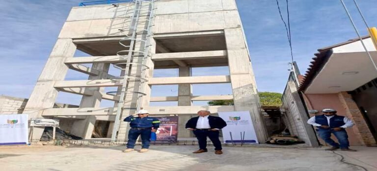 Alcalde de Cuernavaca supervisa avance en obra de tanque elevado en colonia Ocotera de Chamilpa