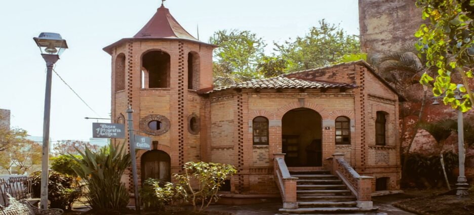 Ayuntamiento de Cuernavaca buscan rescate de "El Castillito"