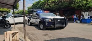 Sujetos golpean y incendian a un hombre en Cuernavaca