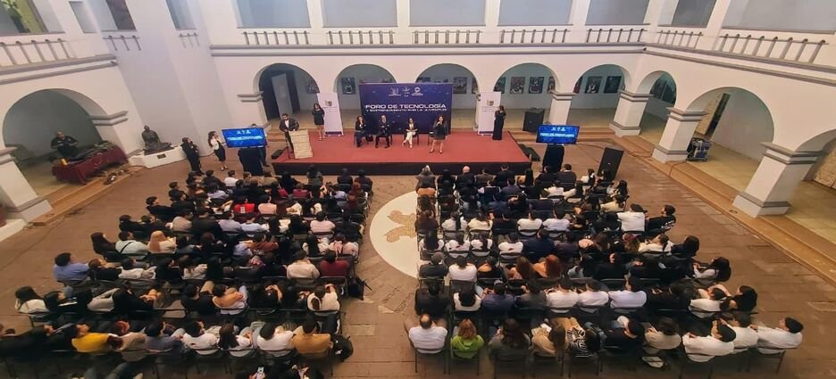 Realizan primer Foro de Tecnología y Emprendimiento por la Juventud 2026