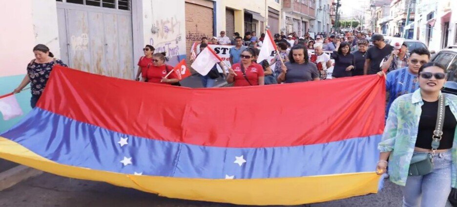 Habitantes de Cuernavaca marchan en solidaridad con Venezuela, Irán y Cuba