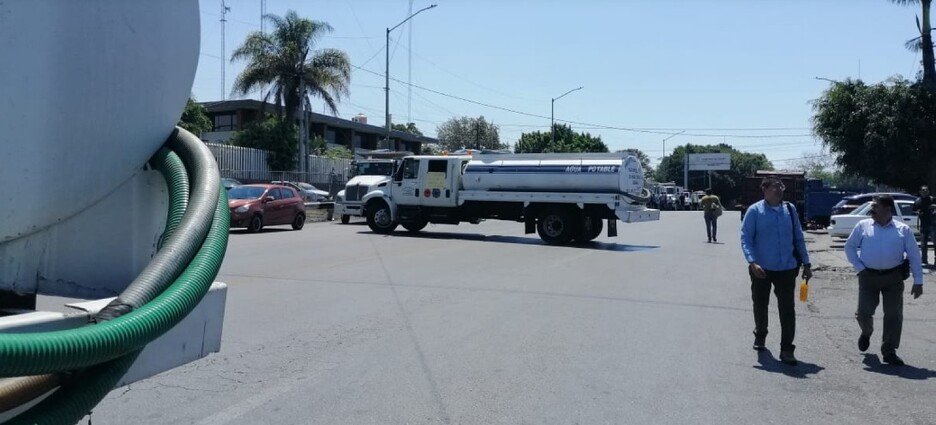 Integrantes de la CATEM Morelos se manifiestan por falta de acuerdos en obra del distribuidor vial de Cuernavaca