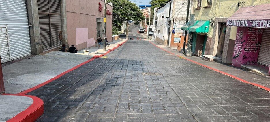 Entregan obra integral en calle Mariano Abasolo del centro de Cuernavaca