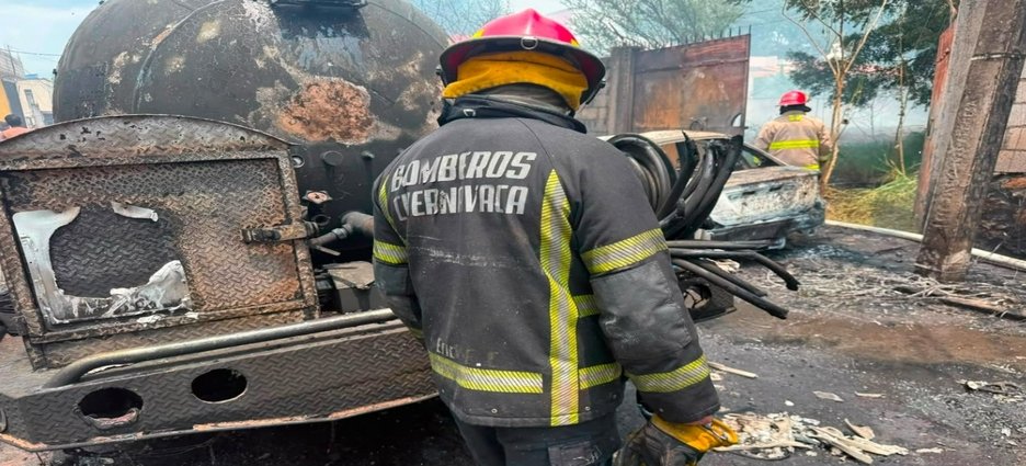 Gasera enfrenta 31 denuncias por explosión de pipa en Cuernavaca